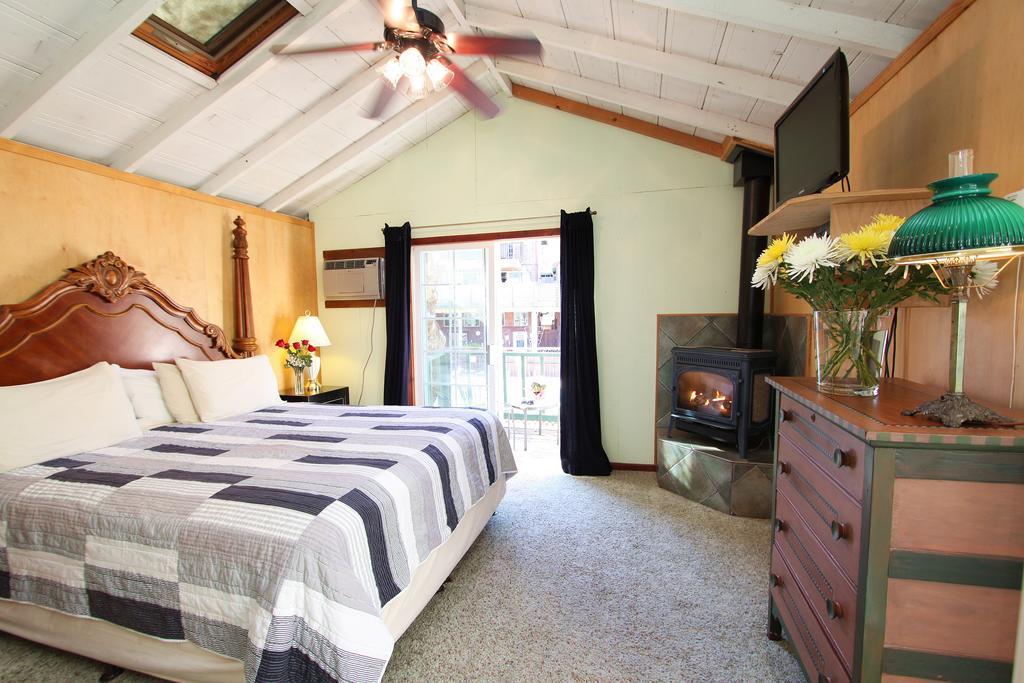 The Woods Hotel - Gay Lgbtq Cabins Guerneville Chambre photo