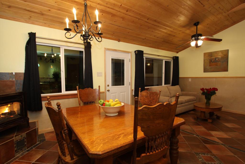 The Woods Hotel - Gay Lgbtq Cabins Guerneville Extérieur photo
