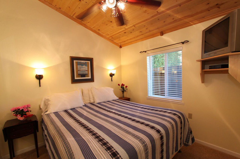 The Woods Hotel - Gay Lgbtq Cabins Guerneville Extérieur photo