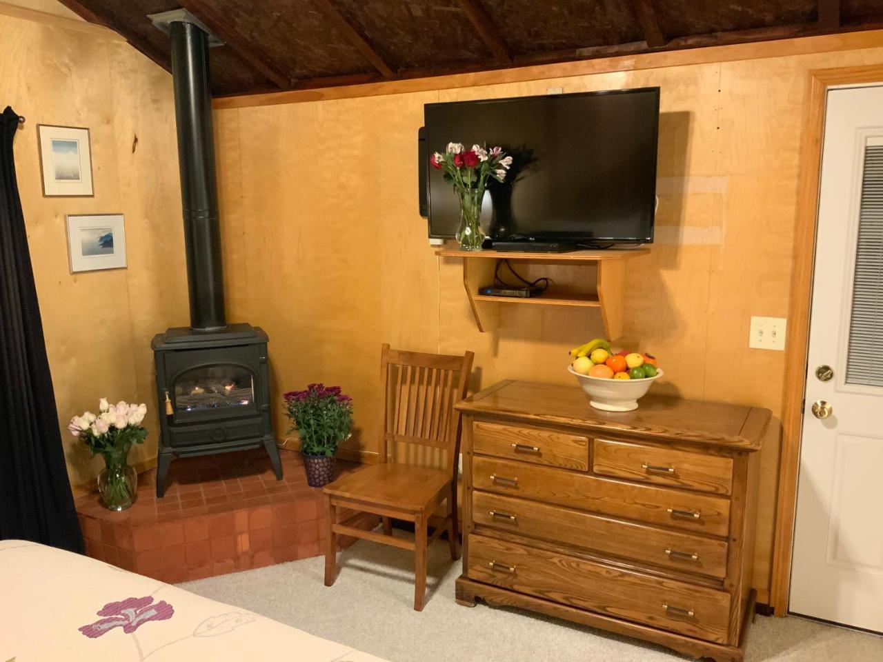 The Woods Hotel - Gay Lgbtq Cabins Guerneville Extérieur photo